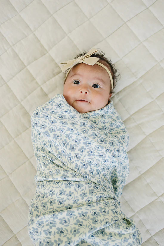 Muslin Swaddle Blanket in Blue Blossom 