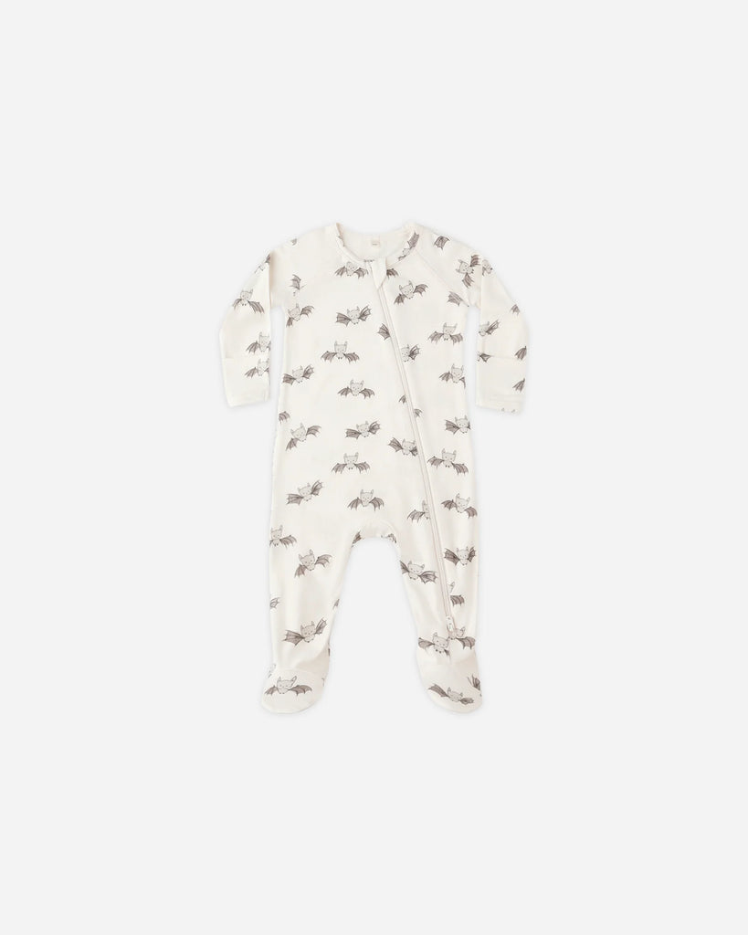 Bamboo Zip Footie in Bats by Quincy Mae