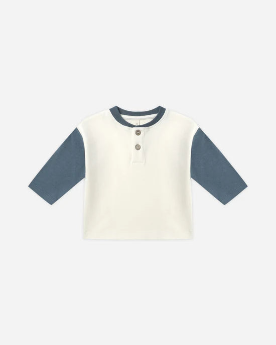 Long Sleeve Henly Tee in Ocean by Quincy Mae