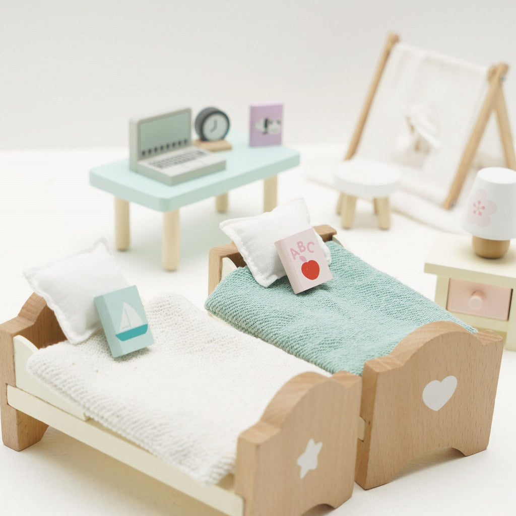 Doll House Children's Bedroom Furniture by Le Toy Van